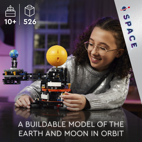 42179 LEGO Technic Planet Earth and Moon in Orbit