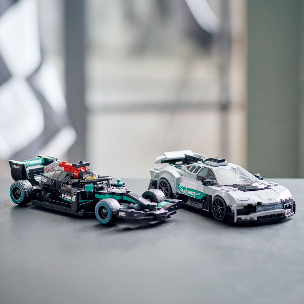 76909 LEGO Speed Champions Mercedes-AMG F1 W12 E Performance & Mercedes-AMG Project One