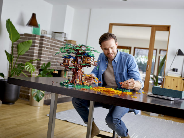 LEGO® Ideas Tree House 21318