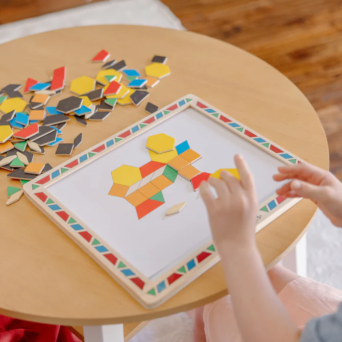 3590 Melissa & Doug Magnetic Pattern Block Set