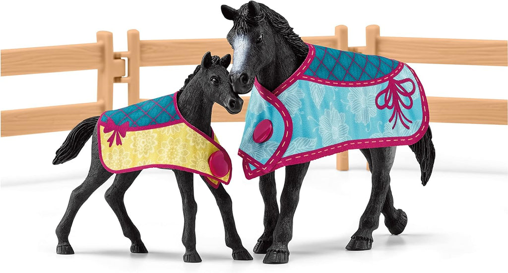 42611 Schleich Horse Box with Mare and Foal