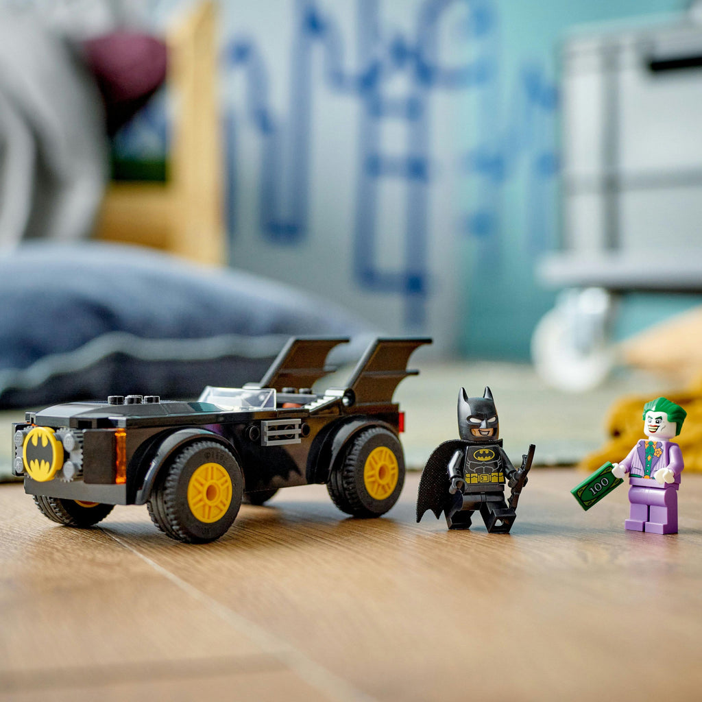 76264 LEGO 4+ Super Heroes Batmobile Pursuit: Batman vs. The Joker