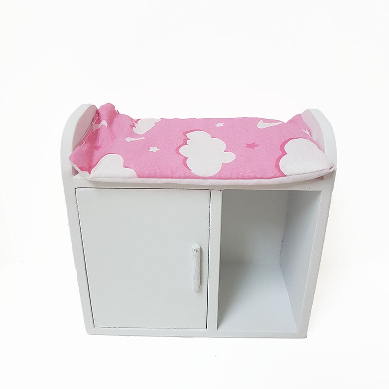 Barbi Designs Baby Changing Table