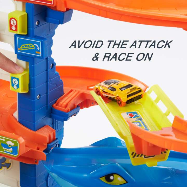 Hot Wheels City Shark Escape Track Set