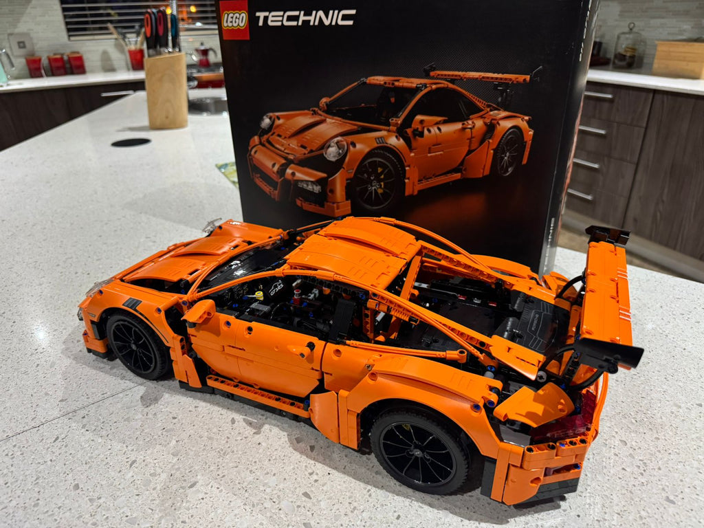 LEGO COLLECTOR SHOP LEGO TECHNIC PORSCHE 911 GT3 RS 42056 (built)