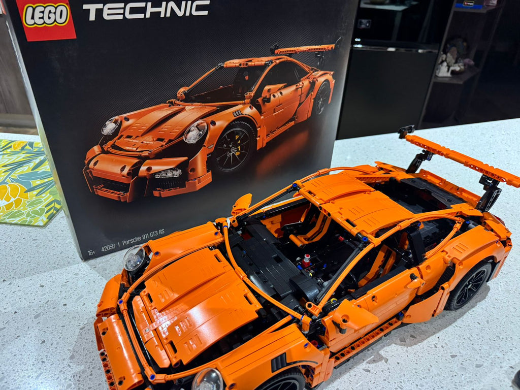 LEGO COLLECTOR SHOP LEGO TECHNIC PORSCHE 911 GT3 RS 42056 (built)