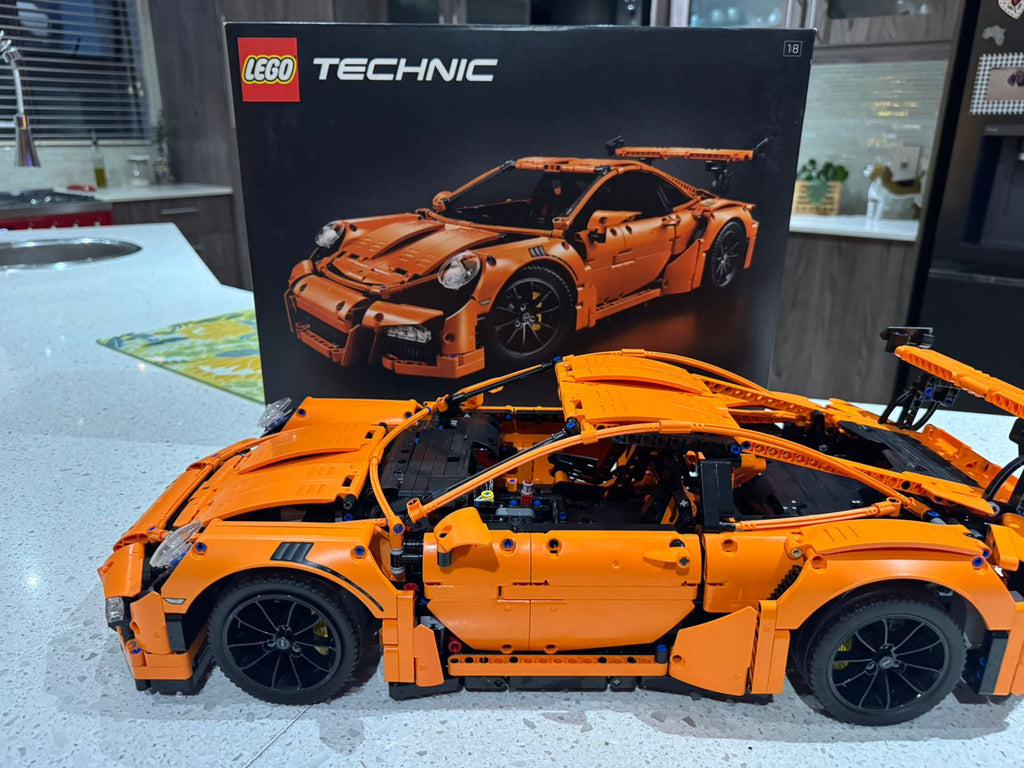 LEGO COLLECTOR SHOP LEGO TECHNIC PORSCHE 911 GT3 RS 42056 (built)