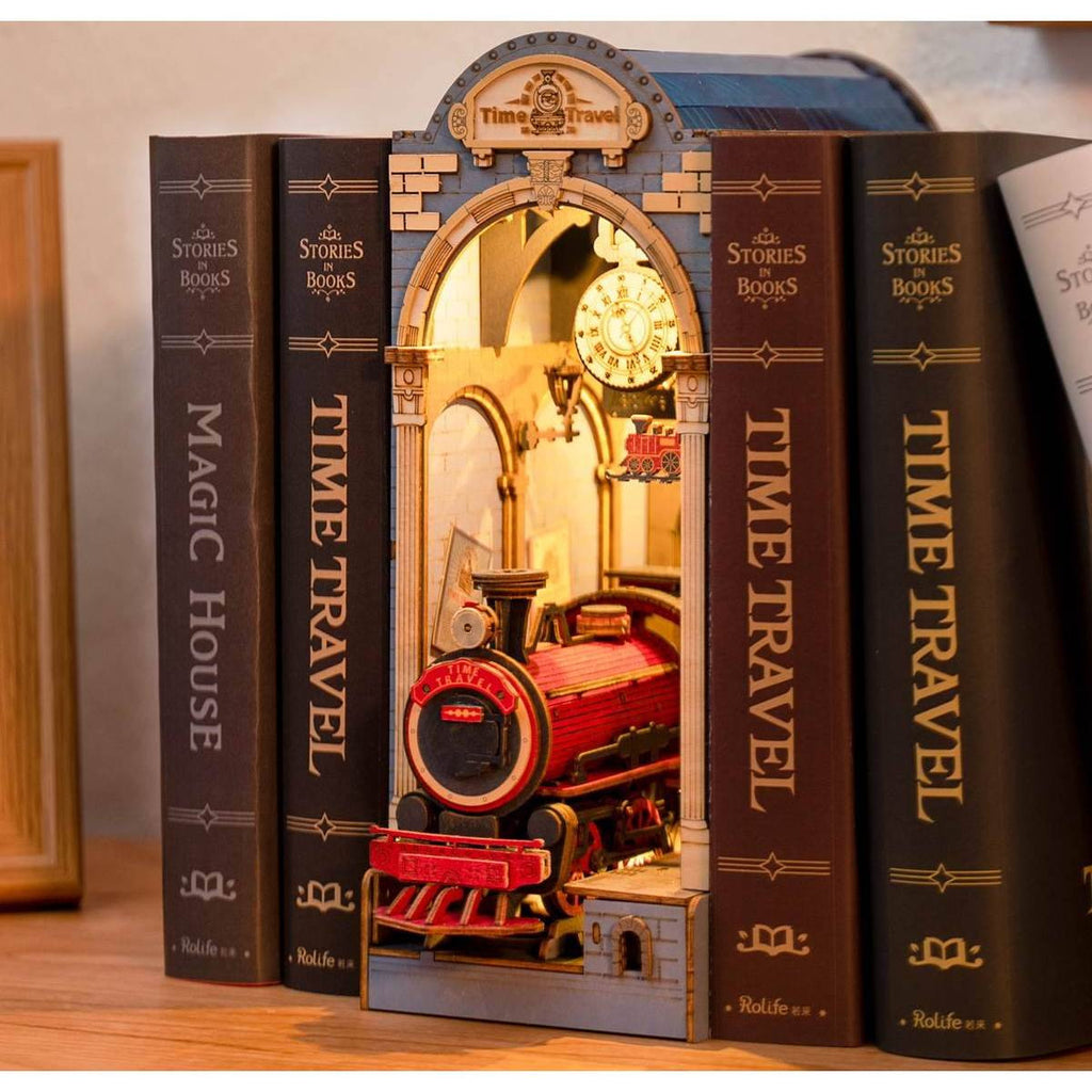 Robotime DIY Book Nook - Time Travel