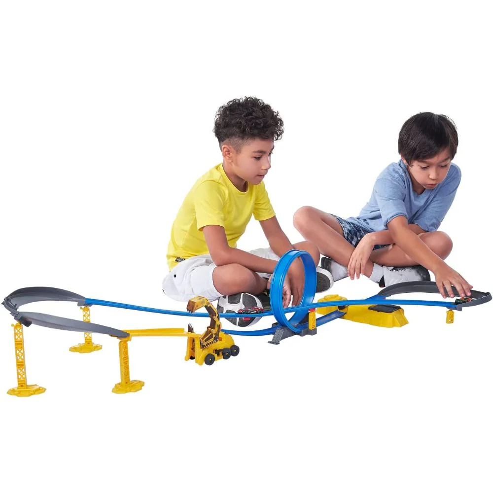 Zuru Metal Machines  construction destruction