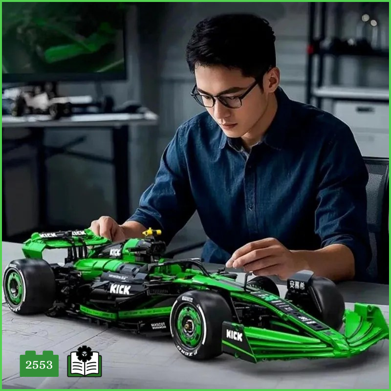 CADA 1/8 KICK SAUBER F1 TEAM C44 (2553PCS) - 70CM LONG