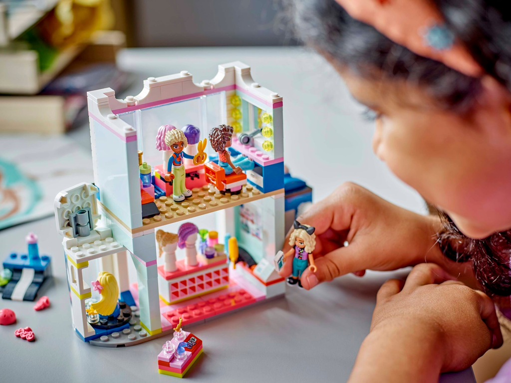 Lego 42662 hair salon with accessories shop