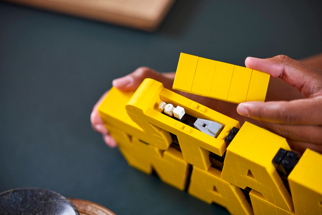 LEGO® Star Wars™ Brick-Built Star Wars Logo 75407