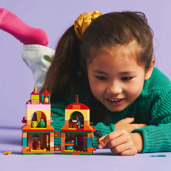 LEGO® Disney™ Encanto Mini House 43261