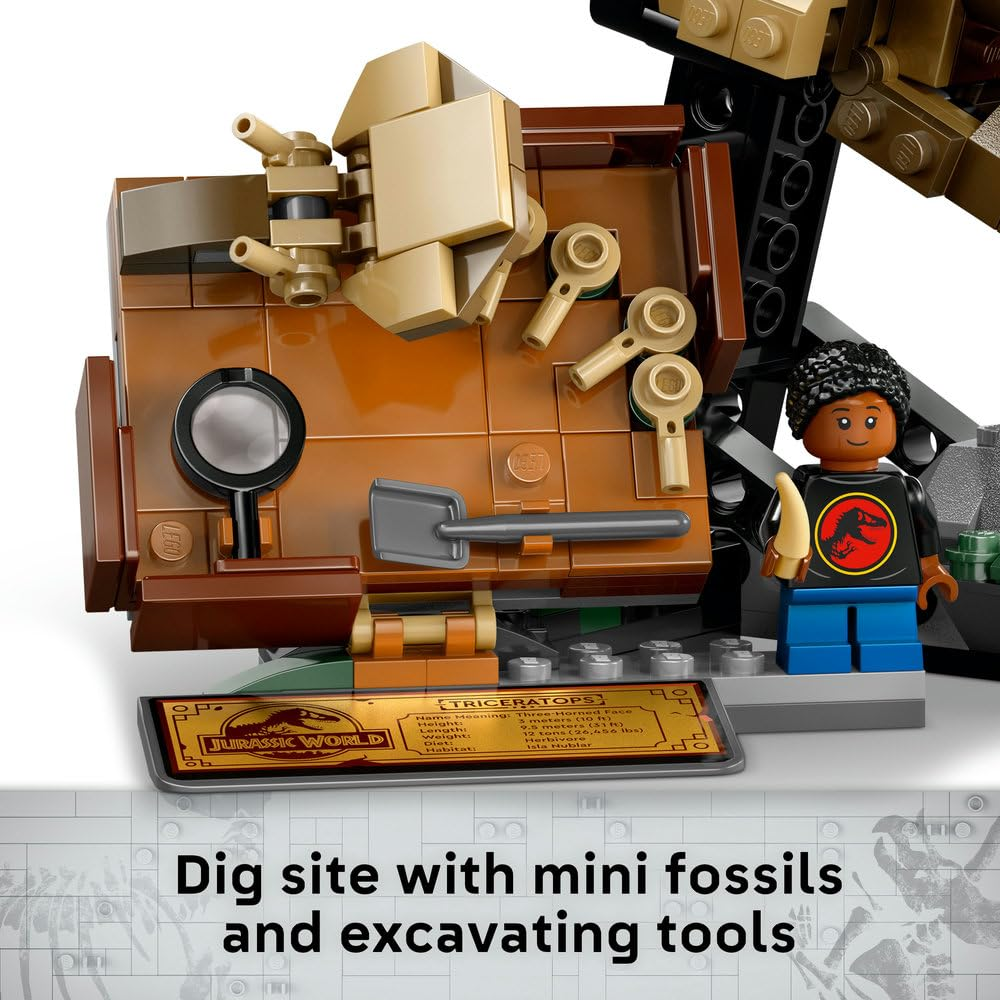 LEGO® Jurassic World Dinosaur Fossils: Triceratops Skull 76969
