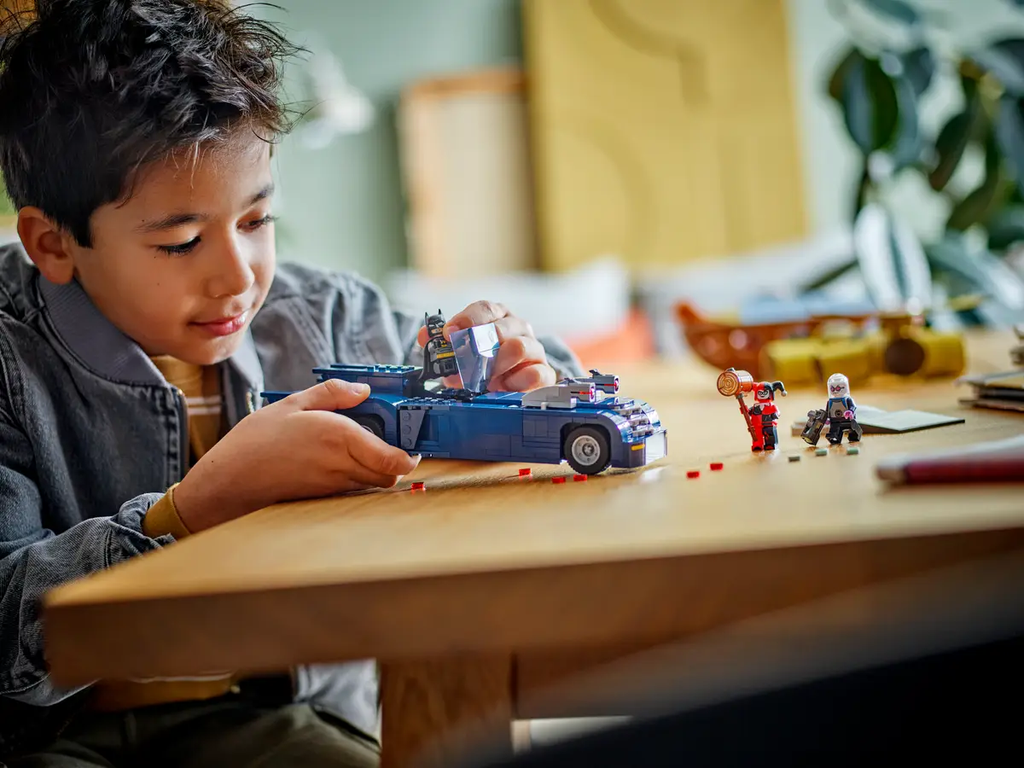 LEGO® DC Batman™: Batman with the Batmobile™ vs. Harley Quinn™ & Mr. Freeze™ 76274