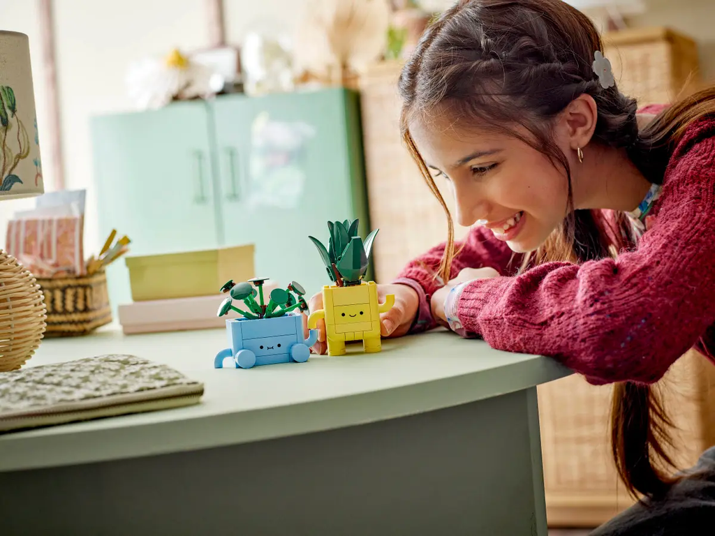 LEGO® Botanicals Happy Plants 10349