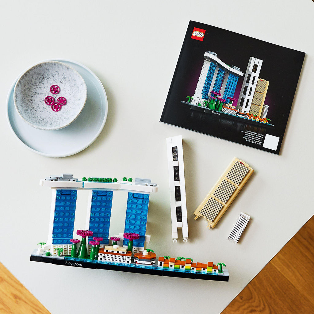 LEGO® Architecture Singapore Building Kit 21057