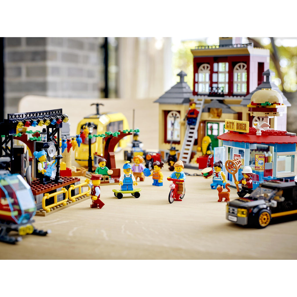 60271 LEGO City Main Square